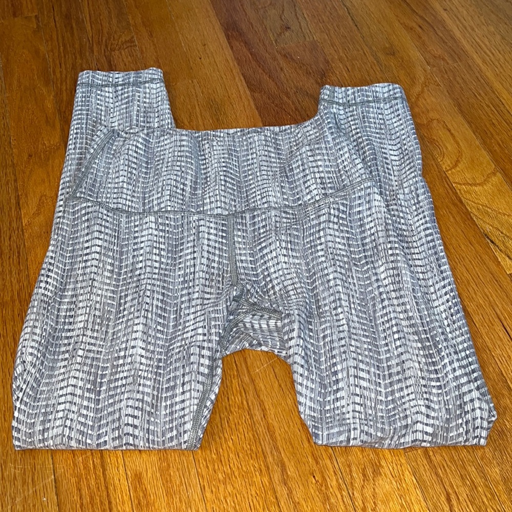 28’ Lululemon Leggings